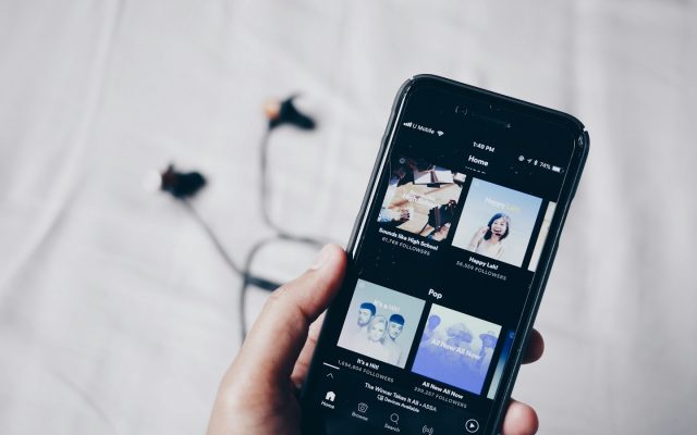 YouTube Music Mulai Memberi Label Musik Buatan AI, Pendengar Dapat Informasi Tambahan